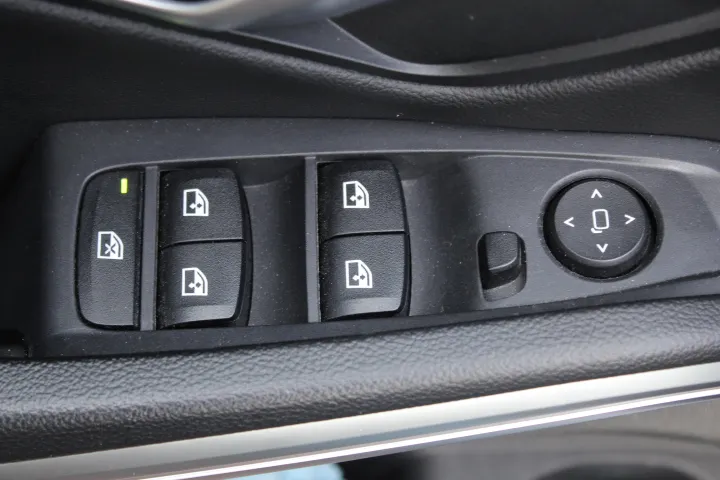 BMW Seria 3 318d mHEV Sport Line aut