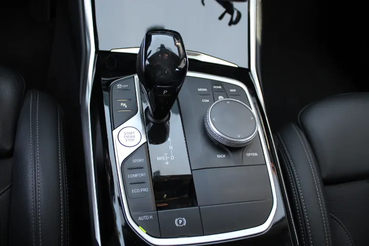 BMW Seria 3 318d mHEV Sport Line aut