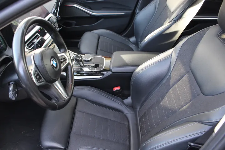 BMW Seria 3 318d mHEV Sport Line aut