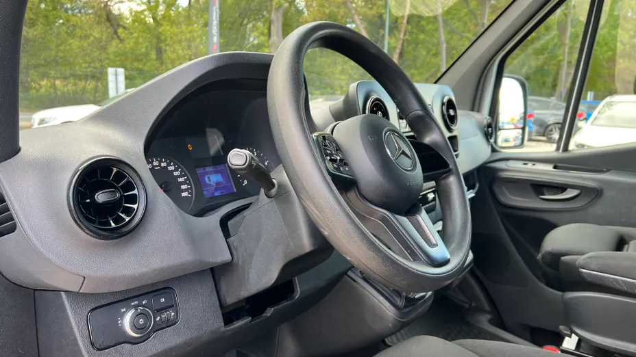 MERCEDES-BENZ Sprinter Sprinter 319 CDI 907.233