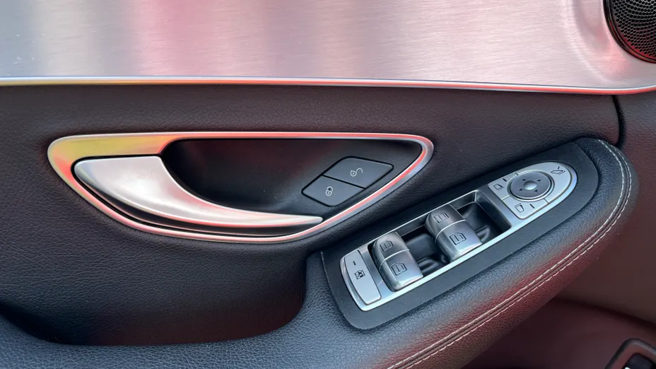 MERCEDES-BENZ C Klasa C 180 9G-TRONIC