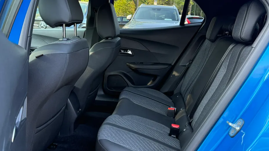 PEUGEOT 2008 2008 PureTech 130 Allure S&S EAT8