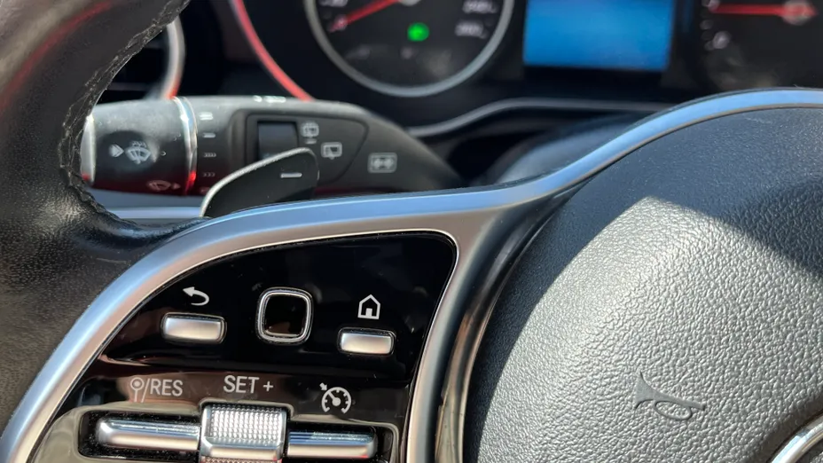 MERCEDES-BENZ C Klasa C 180 9G-TRONIC