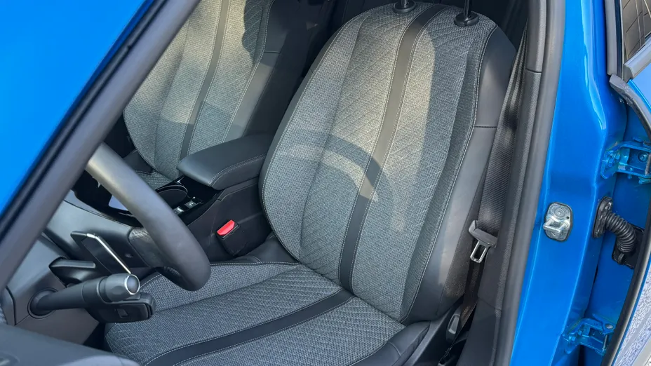 PEUGEOT 2008 2008 PureTech 130 Allure S&S EAT8