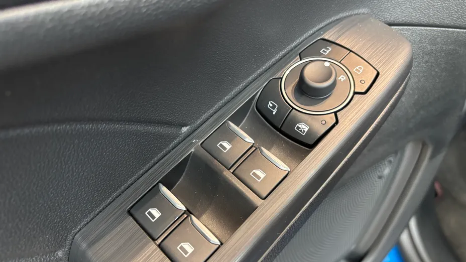 FORD Kuga Kuga 2.5 FHEV FWD ST-Line eCVT Nowy