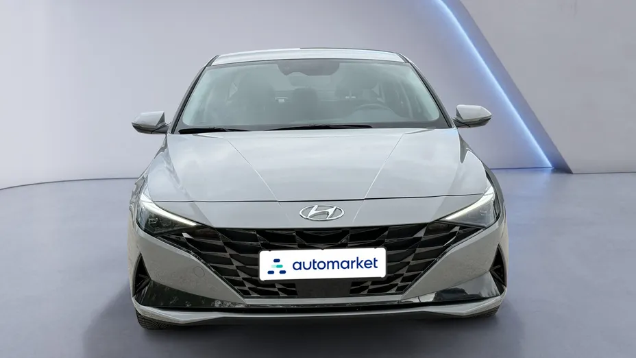 HYUNDAI Elantra Elantra 1.6 Smart CVT