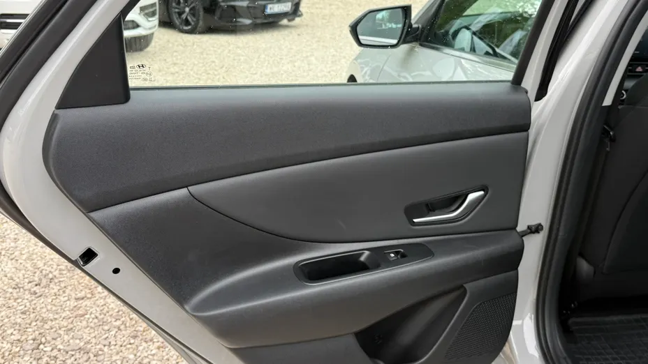 HYUNDAI Elantra Elantra 1.6 Smart CVT