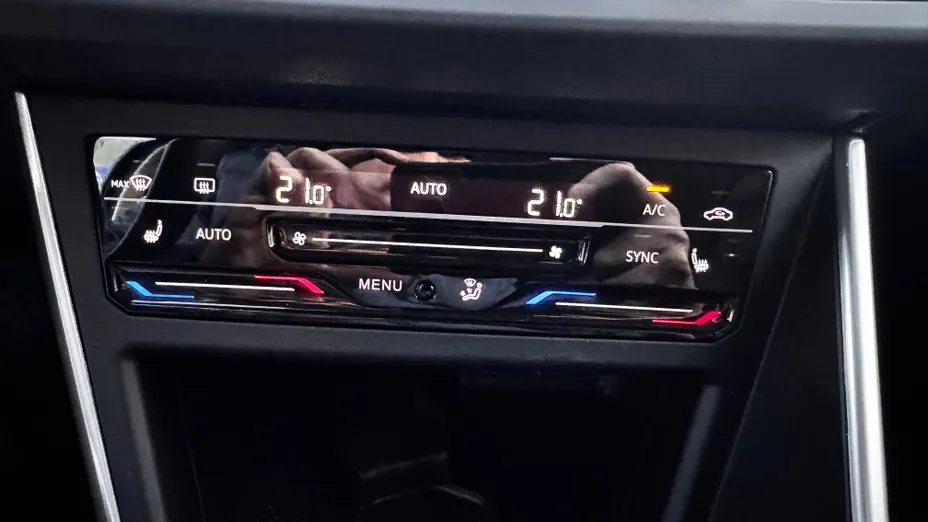 VOLKSWAGEN Taigo Taigo 1.0 TSI Life DSG