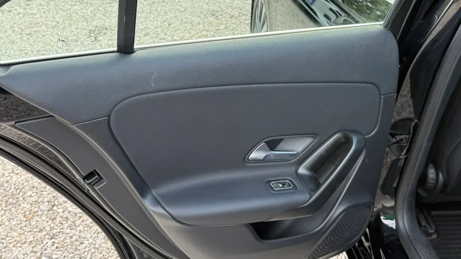 MERCEDES-BENZ A Klasa A 180 Style 7G-DCT