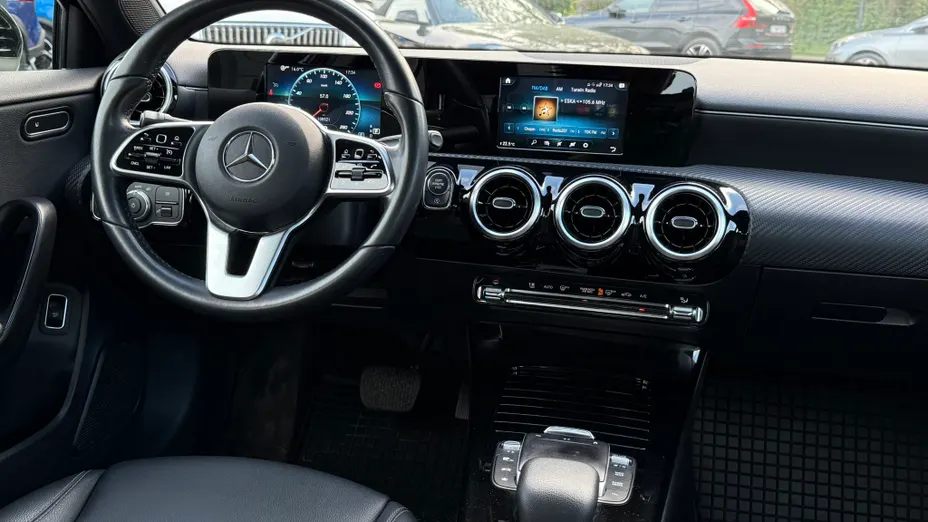 MERCEDES-BENZ A Klasa A 180 Style 7G-DCT