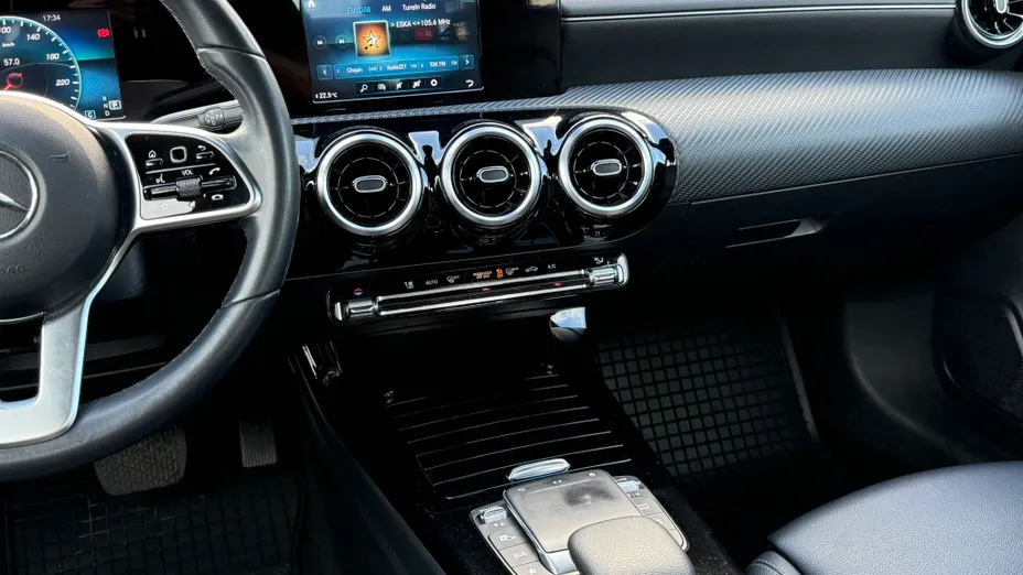MERCEDES-BENZ A Klasa A 180 Style 7G-DCT