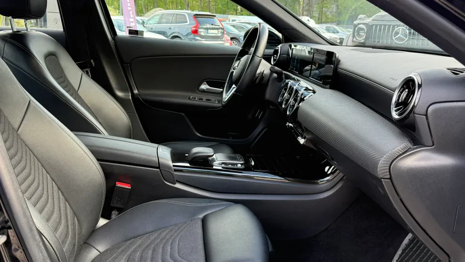 MERCEDES-BENZ A Klasa A 180 Style 7G-DCT