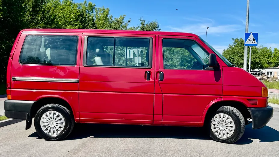 VOLKSWAGEN Transporter -