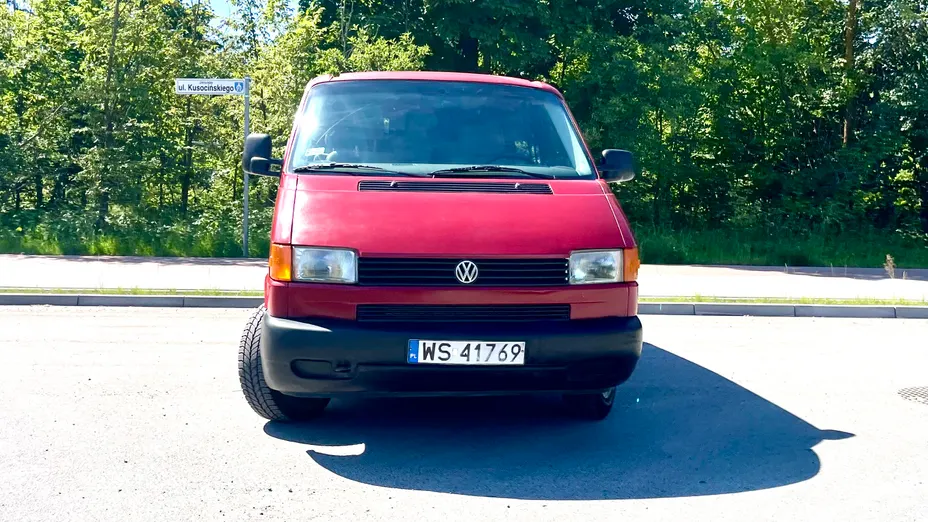VOLKSWAGEN Transporter -
