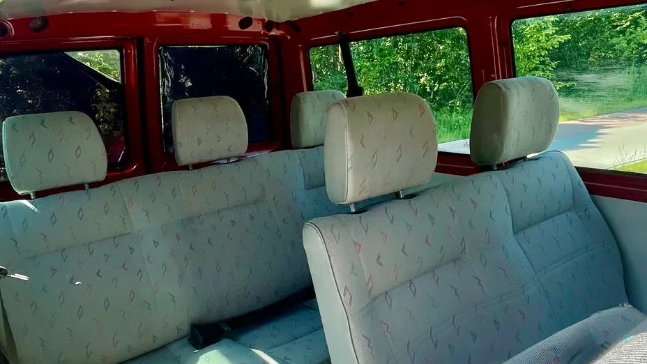 VOLKSWAGEN Transporter -