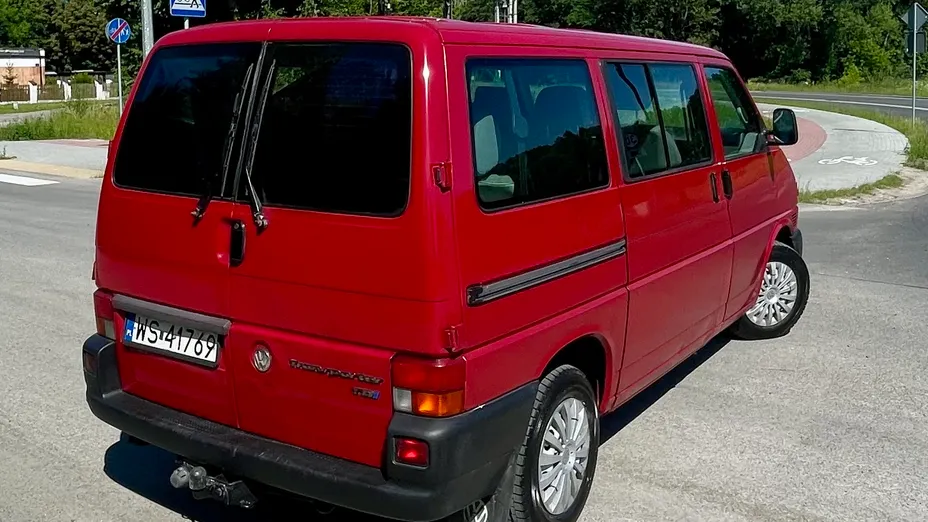 VOLKSWAGEN Transporter -