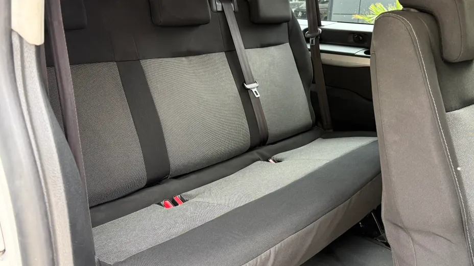 TOYOTA Proace Proace Kombi 2.0 D-4D Long 2,8t