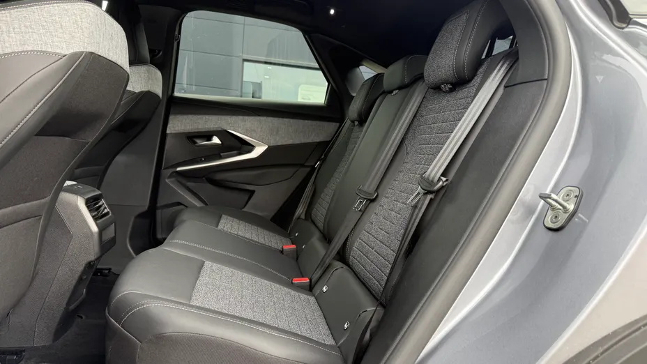 PEUGEOT 3008 3008 1.2 PureTech mHEV Allure e-DCS6