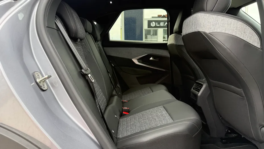 PEUGEOT 3008 3008 1.2 PureTech mHEV Allure e-DCS6