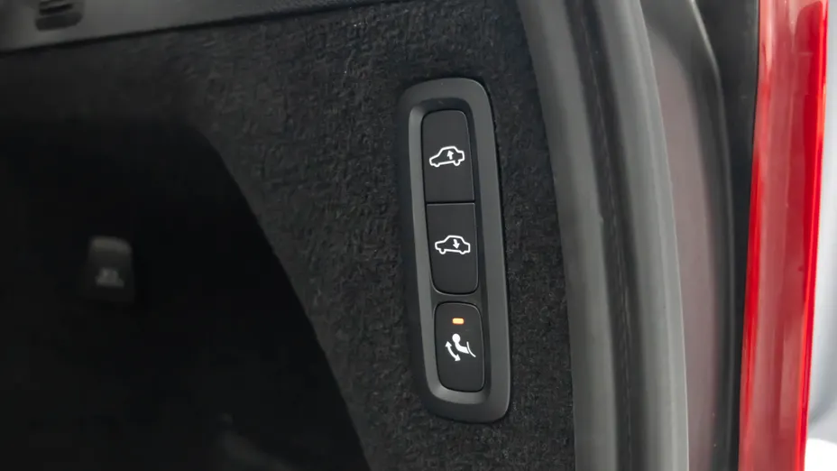 VOLVO XC90 XC90 T8 AWD Plug-In Hybrid Ultimate Dark 7os aut