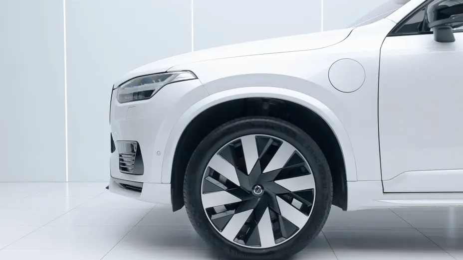 VOLVO XC90 XC90 T8 AWD Plug-In Hybrid Ultimate Dark 7os aut