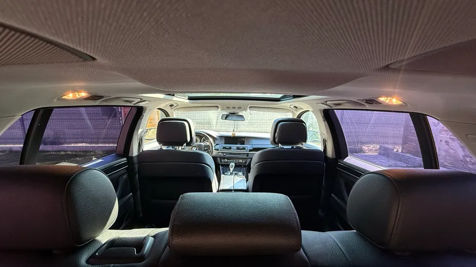BMW Seria 5 520d sport-aut