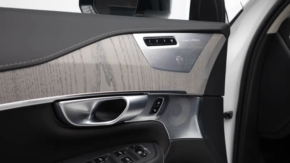 VOLVO XC90 XC90 T8 AWD Plug-In Hybrid Ultimate Dark 7os aut