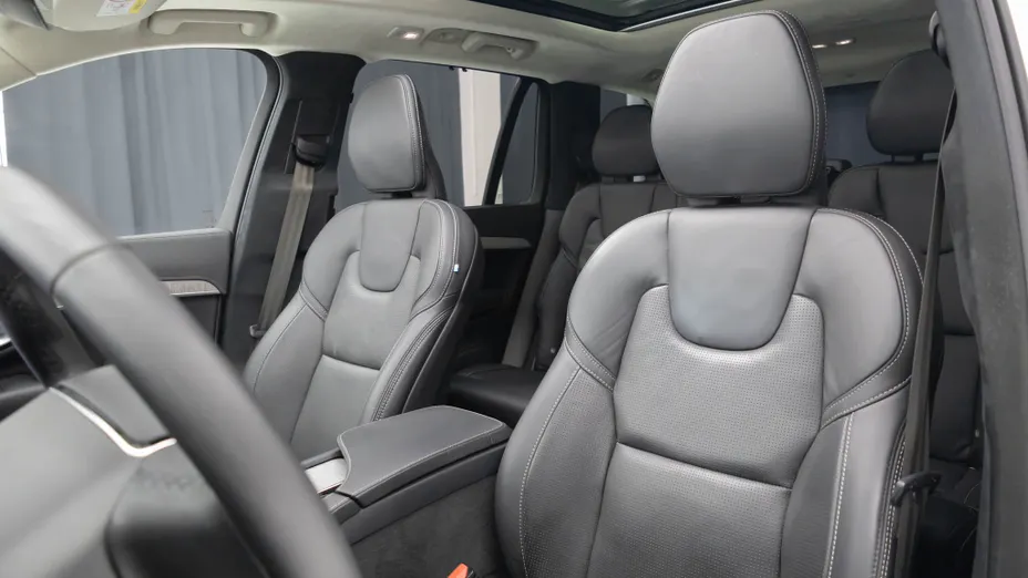 VOLVO XC90 XC90 T8 AWD Plug-In Hybrid Ultimate Dark 7os aut