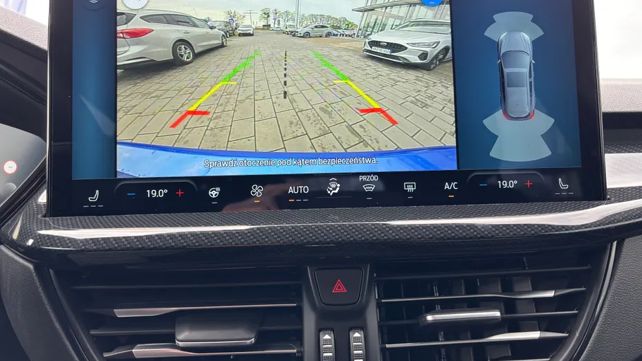 FORD Focus Focus 1.0 EcoBoost mHEV ST-Line X aut Nowy