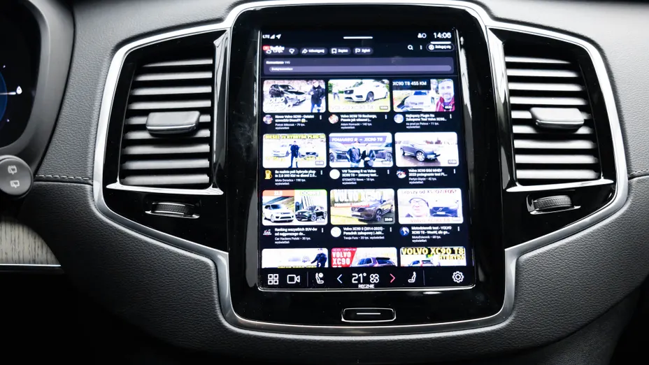 VOLVO XC90 XC90 T8 AWD Plug-In Hybrid Ultimate Dark 7os aut