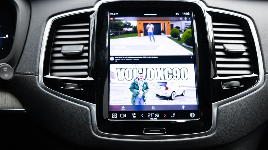 VOLVO XC90 XC90 T8 AWD Plug-In Hybrid Ultimate Dark 7os aut