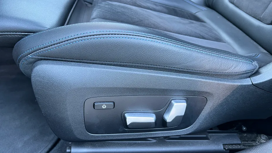 BMW Seria 3 318i M Sport aut