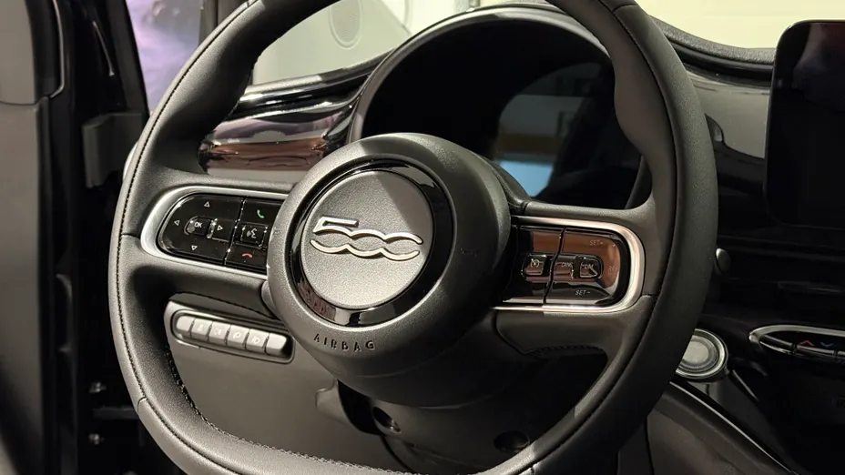 FIAT 500 500 1.0 GSE Hybrid Icon Nowy