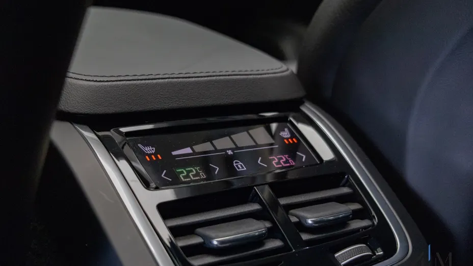 VOLVO XC90 XC90 T8 AWD Plug-In Hybrid Ultimate Bright 7os aut