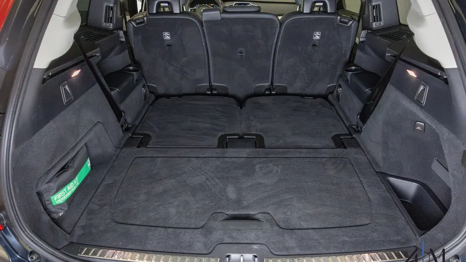 VOLVO XC90 XC90 T8 AWD Plug-In Hybrid Ultimate Bright 7os aut