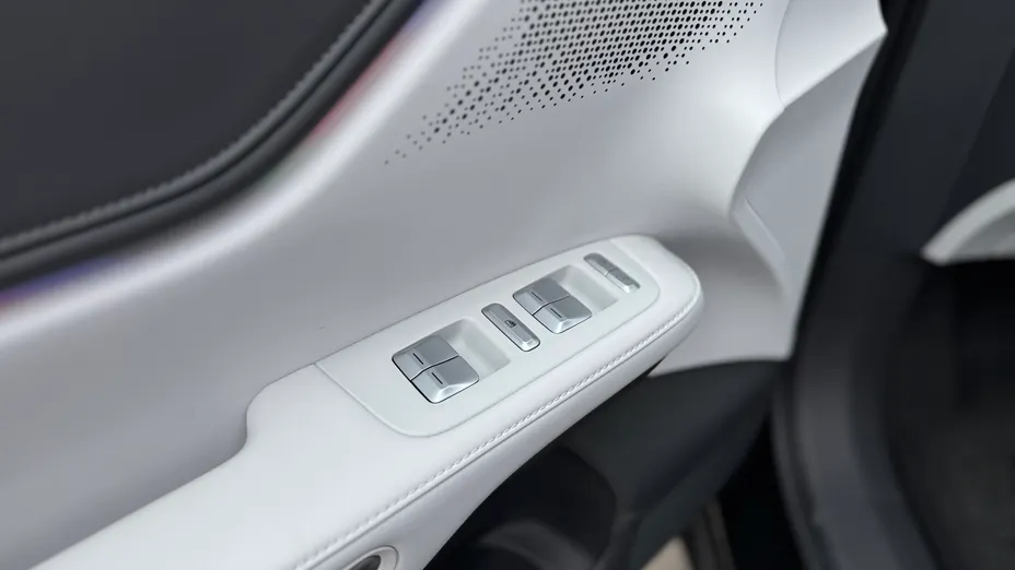 XPENG G6 G6 80.8 kWh AWD Performance PRO