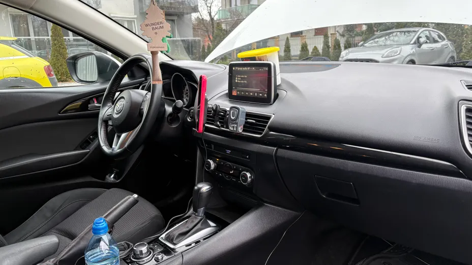 MAZDA 3 3 2.0 Active