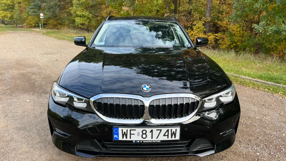 BMW Seria 3 318i Advantage aut