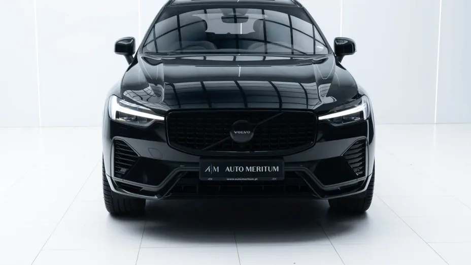 VOLVO XC60 XC60 T6 Plug-In Hybrid AWD Ultra Black Edition aut