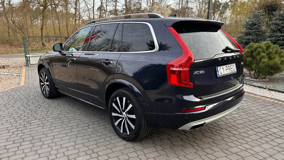 VOLVO XC90 XC90 T6 AWD Momentum 7os aut