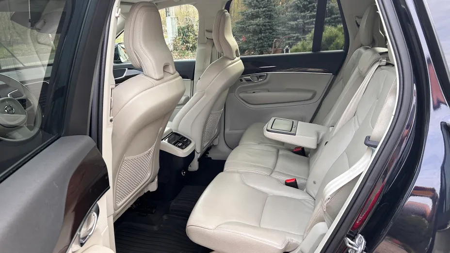 VOLVO XC90 XC90 T6 AWD Momentum 7os aut