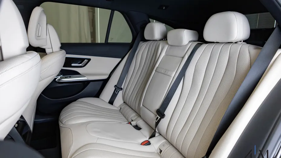 MERCEDES-BENZ E Klasa E 300 de PHEV 4-Matic All-Terrain Avantgarde 9G-Tronic