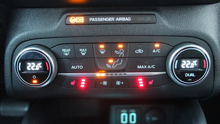 FORD Focus Focus 2.0 EcoBlue Active aut