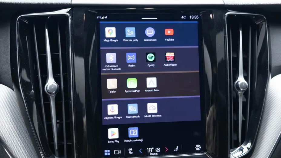 VOLVO XC60 XC60 T6 Plug-In Hybrid AWD Ultra Black Edition aut