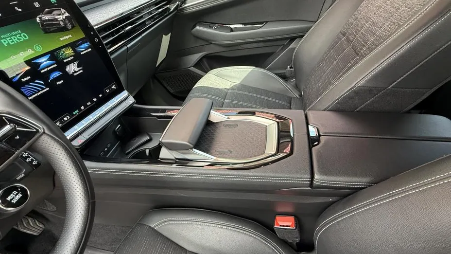 RENAULT Austral Austral 1.3 TCe mHEV Techno aut