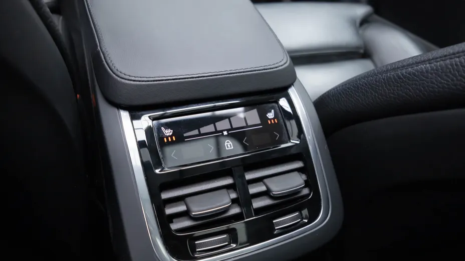 VOLVO XC90 XC90 B5 D AWD Ultimate Dark 7os aut