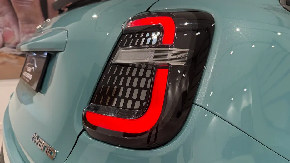 FIAT 600 600 1.2 Turbo Hybrid Pop eDCT Nowy