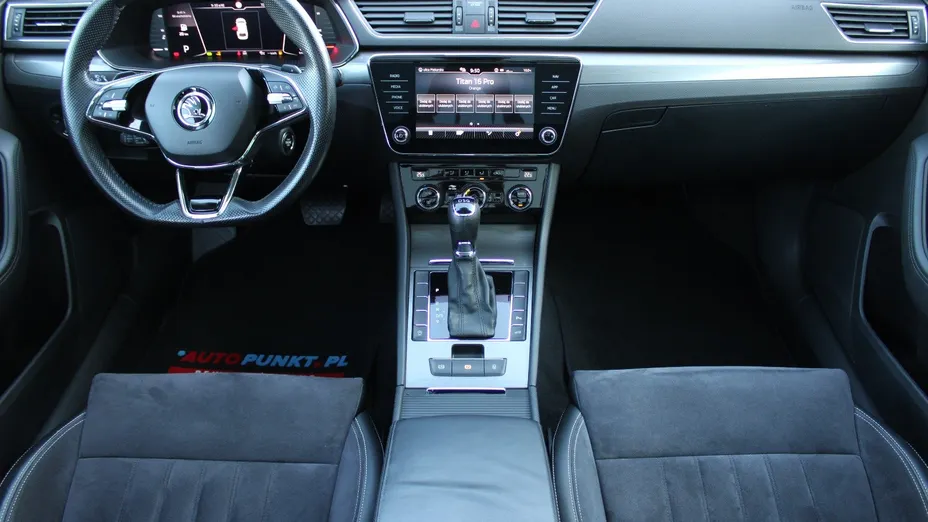 SKODA Superb Superb 2.0 TDI SCR Style DSG