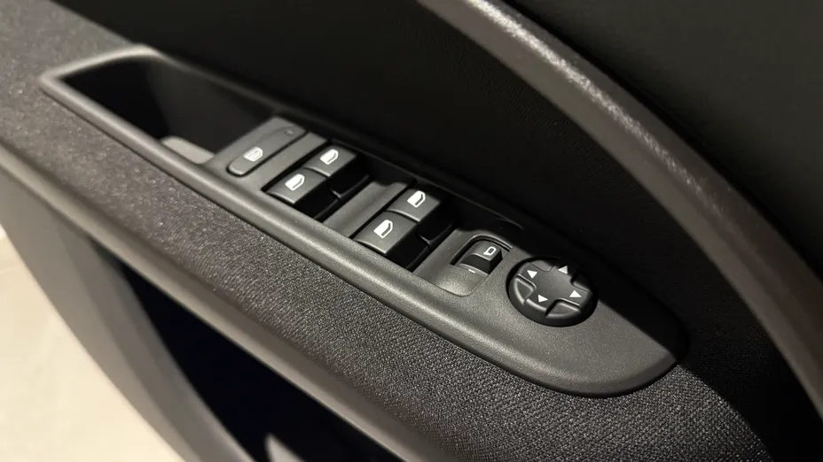 FIAT 600 600 1.2 Turbo Hybrid Pop eDCT Nowy