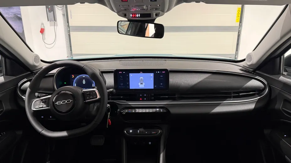 FIAT 600 600 1.2 Turbo Hybrid Pop eDCT Nowy